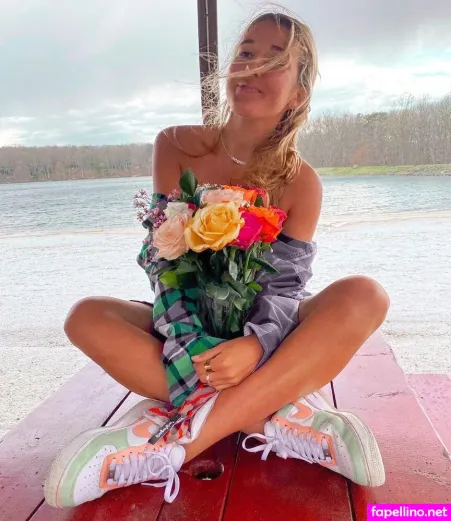 Julie Tirado OnlyFans Thumbnail #ZUYqqiCOjg