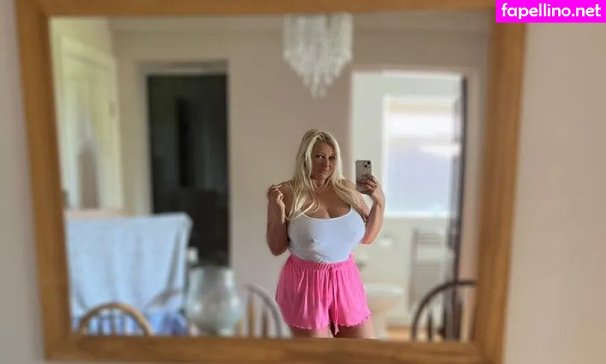 NoProbsJu, julieband, juliediablotine Nude Leaked OnlyFans Photo #2YaTzxdklA