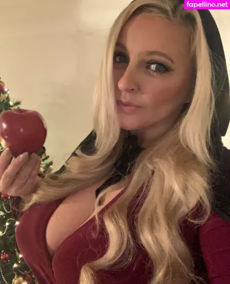 Julie OnlyFans Thumbnail #IYz5vpEeYC