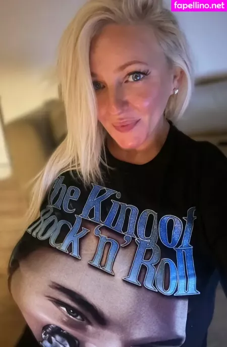 Julie OnlyFans Thumbnail #hld9Z5KgNL