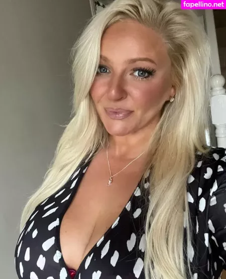 Julie OnlyFans Thumbnail #nwudM3zctS