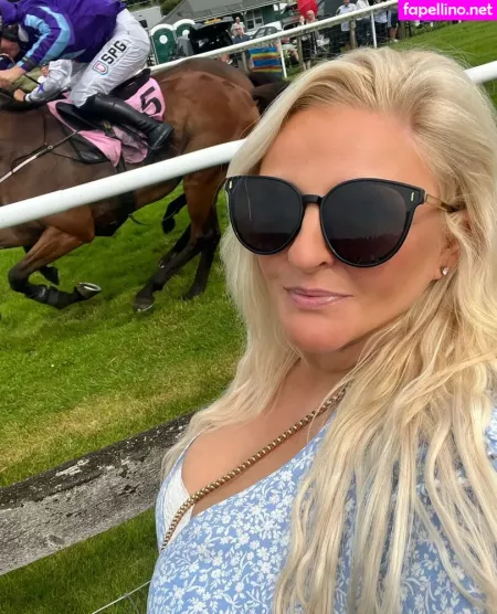 Julie OnlyFans Thumbnail #uYMmGPoTRS