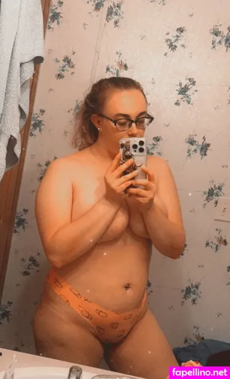 Julie1030 OnlyFans Thumbnail #s3MY6pktIQ