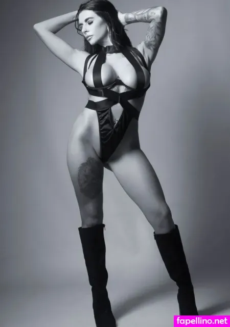 Julieanne Mccarthy OnlyFans Thumbnail #6DOO2bO907