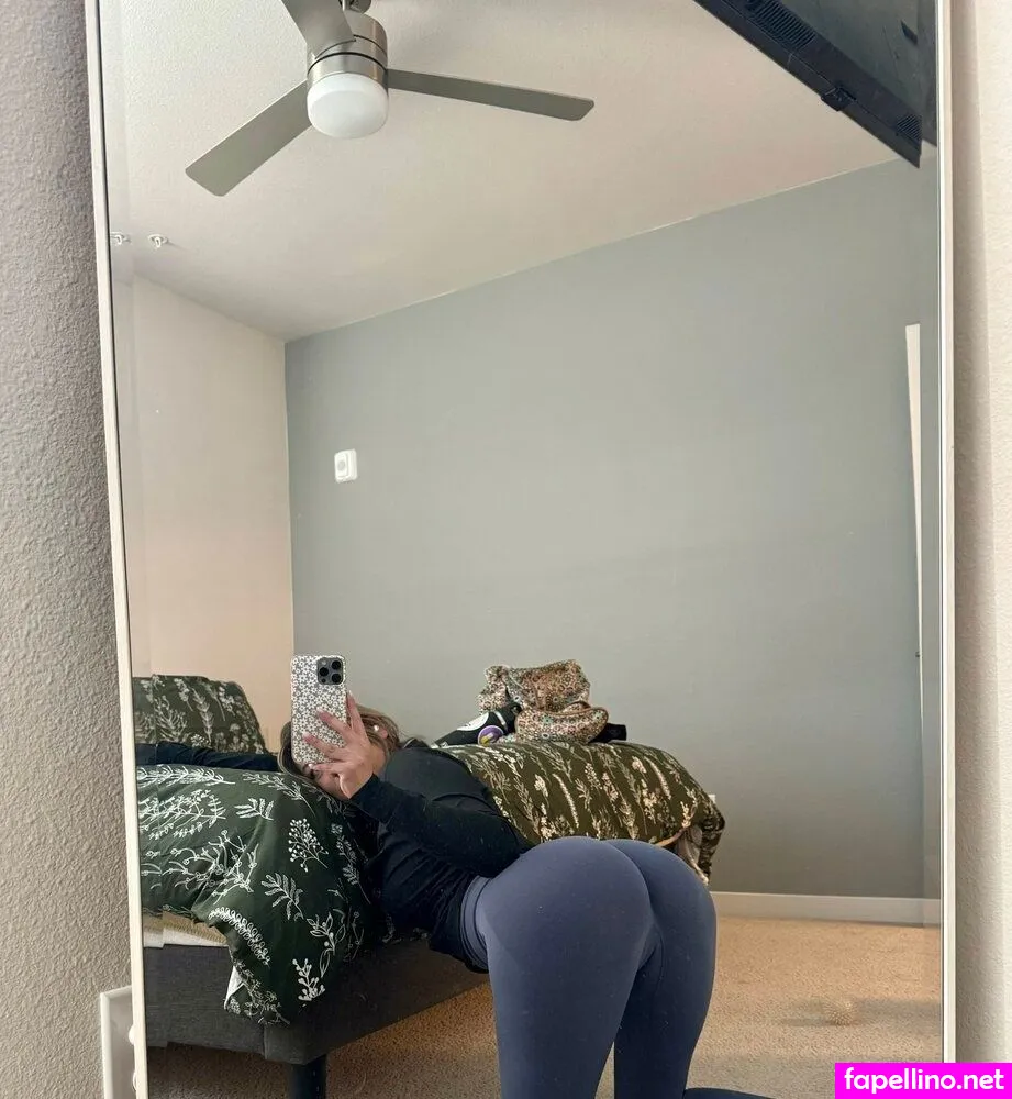 julia.burch, julieb Nude Leaked OnlyFans Photo #YivLayJ4Bo