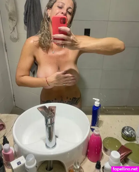 Juliedoraa OnlyFans Thumbnail #y97CnQbhmP