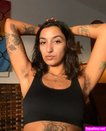 Juliekravitz OnlyFans Thumbnail #UqUj1DLuxX