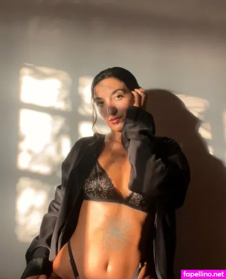 Juliekravitz OnlyFans Thumbnail #jjYhTh1GnR
