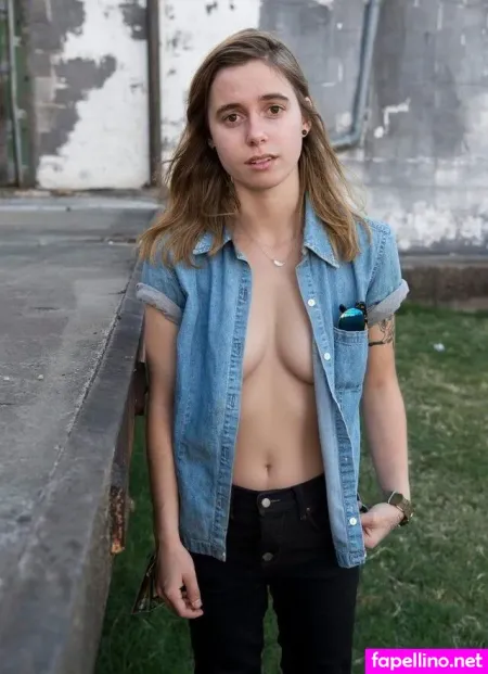 Julien Baker OnlyFans Thumbnail #KOoInZDHMk