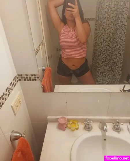 Juliennee Main Profile Photo