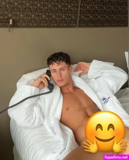 Julienpop OnlyFans Thumbnail #OaQkoqDYAv