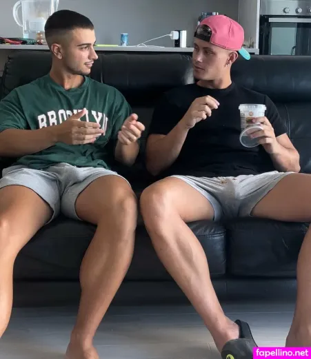 Julienpop OnlyFans Thumbnail #p68GMH0STM
