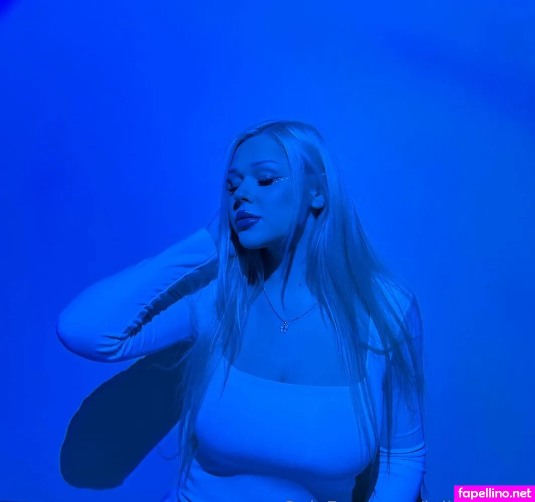 julieschone, julieschone.of Nude Leaked OnlyFans Photo #C94qhKO4HD