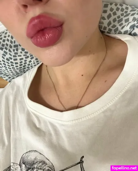 Julieschone OnlyFans Thumbnail #eTYHH84Cpj