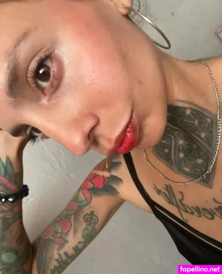 Juliet Brunette22 OnlyFans Thumbnail #7zQq0Ed0Xv