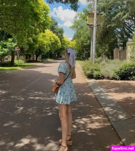 Juliet Small OnlyFans Thumbnail #5jXfnnspfC