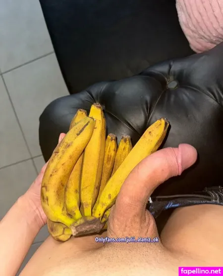Julieta Alaniz OnlyFans Thumbnail #B9CpOW32M6