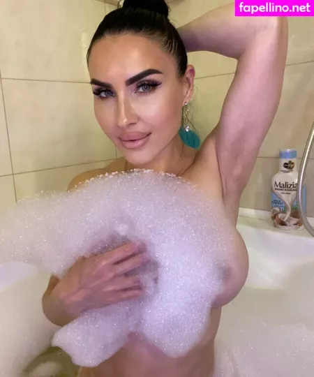 Julieta Mur OnlyFans Thumbnail #O2j3hR4XIU