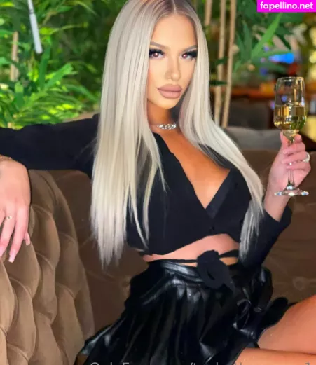 Julietaylor OnlyFans Thumbnail #qj52YdRkIt