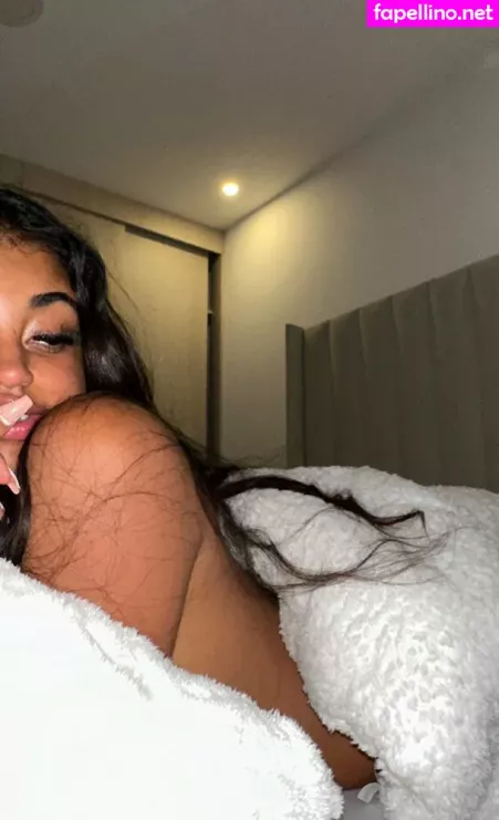 Juliethoflreal OnlyFans Thumbnail #F3lWbDZTFd