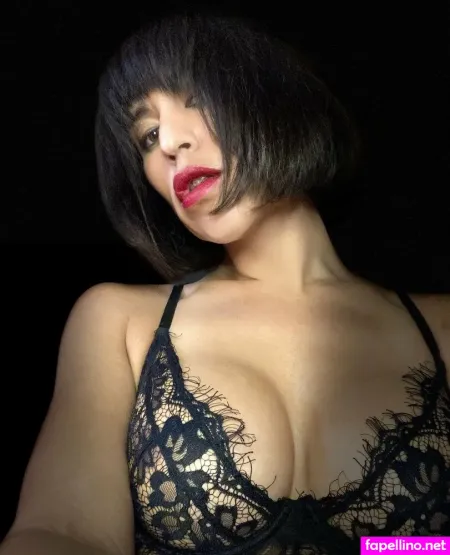 Julietparisfree OnlyFans Thumbnail #YsMu9Uvn96