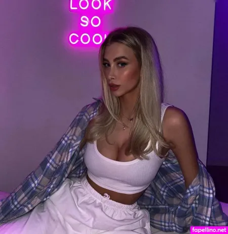 Julietschkaa OnlyFans Thumbnail #0h7D3GL53n