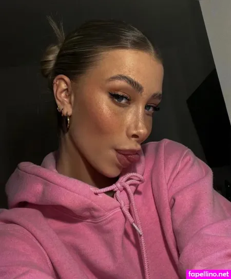 Julietschkaa OnlyFans Thumbnail #JDvXmlGEz5