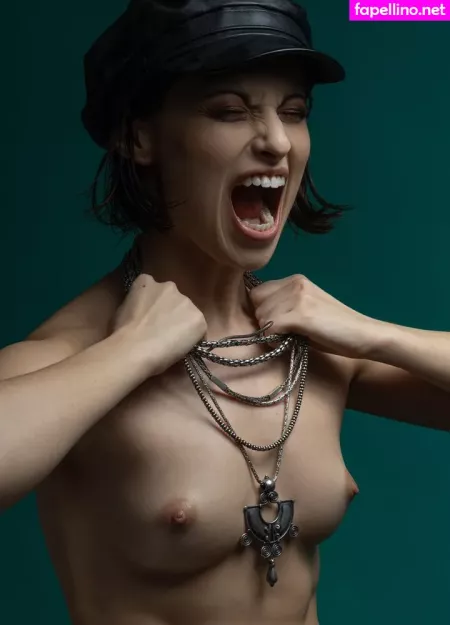 Juliette Alenvers OnlyFans Thumbnail #r4riaRM0eI