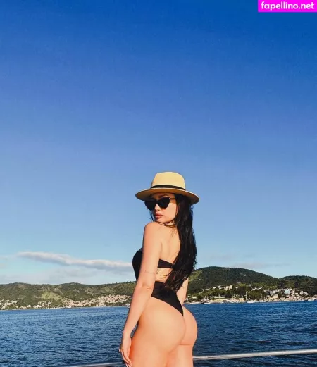 Juliette Bbb21 OnlyFans Thumbnail #s5wZVSd35J