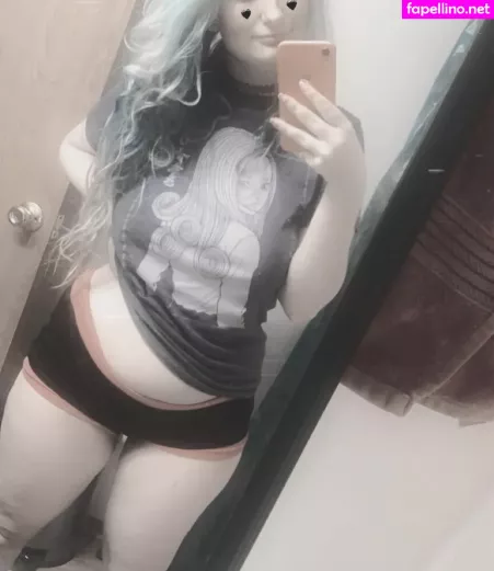 Juliexwolfe OnlyFans Thumbnail #IHIrVPoBv3