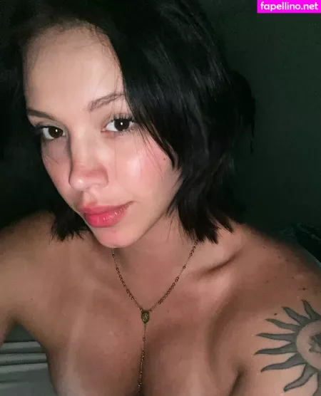 Juliiaangeline OnlyFans Thumbnail #f5r98xCm1O