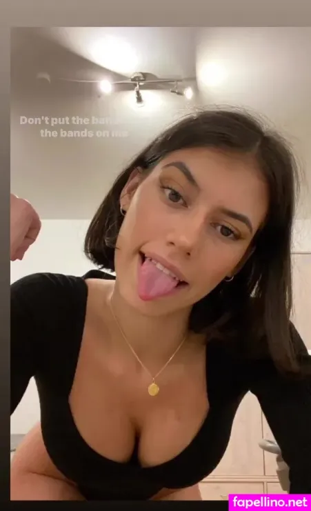 Juliiee Kim OnlyFans Thumbnail #z4pJf7MOWM