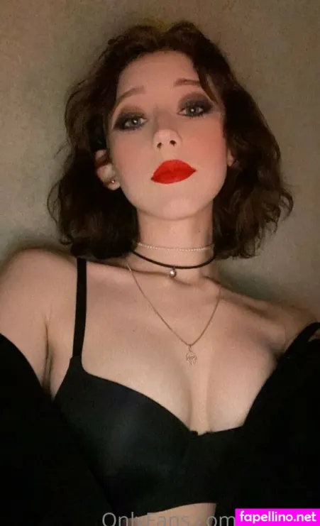 Juliluww OnlyFans Thumbnail #ljAtzpc6P5