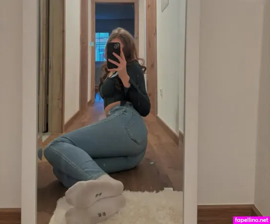 Julinaa May OnlyFans Thumbnail #HizbMB2Vvm