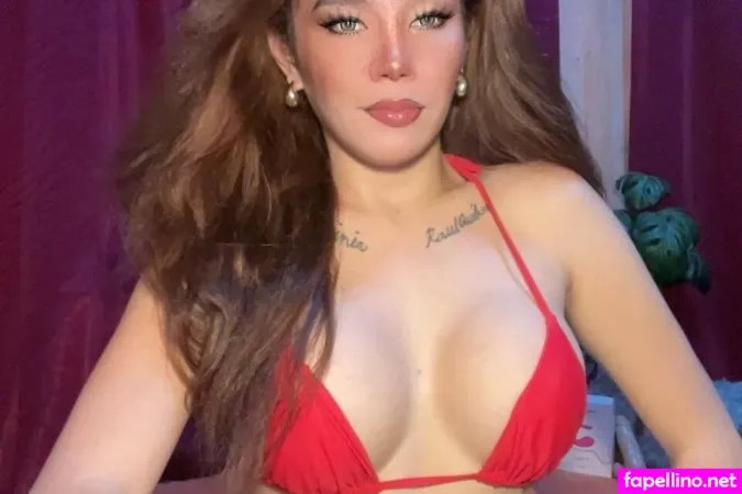 Julinhatransbr OnlyFans Thumbnail #IkU9UDaCZT