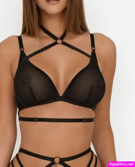 Julisewka OnlyFans Thumbnail #O5hwwGMVjZ