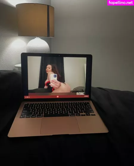 Julitka OnlyFans Thumbnail #PzwSOA7j3D