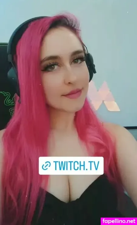 Juliversal OnlyFans Thumbnail #NlT53AoFPN