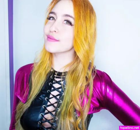 Juliversal OnlyFans Thumbnail #zX0wV586ev