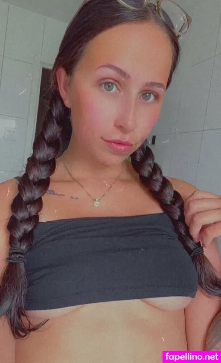 Jullan OnlyFans Thumbnail #X0DXIWcglz