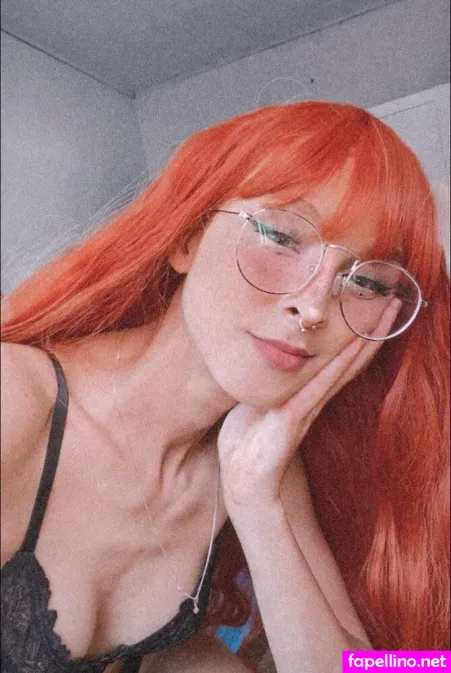 Julli Macedo OnlyFans Thumbnail #n8QAIXdJly