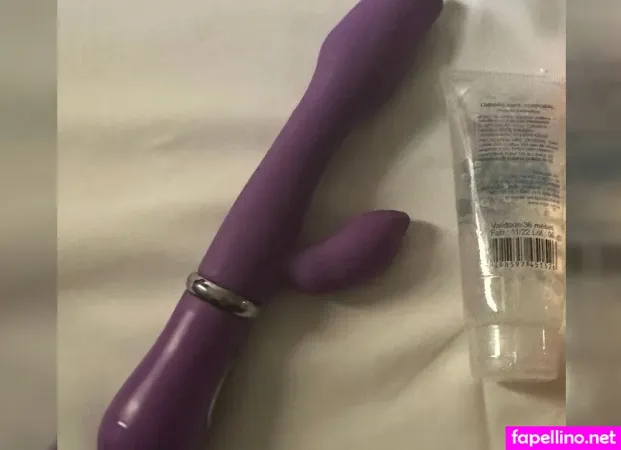 Julliabates OnlyFans Thumbnail #Uv6aMXaZsk