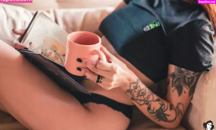 Julliamoonk OnlyFans Thumbnail #RE7RVniCY3