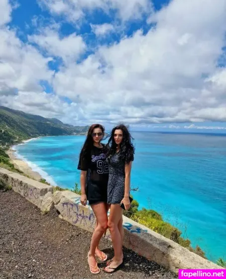 Jullyjullyennefree OnlyFans Thumbnail #ycNCYaY74N