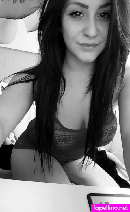 July Johnson OnlyFans Thumbnail #UIKGo0Gkcu