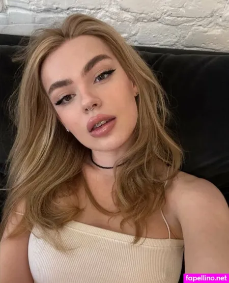 July Kiss OnlyFans Thumbnail #EyniKdujIx