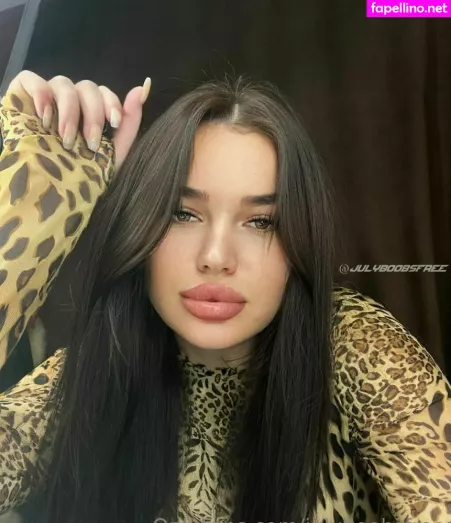 Julyboobsfree OnlyFans Thumbnail #DRj5xOfR0I
