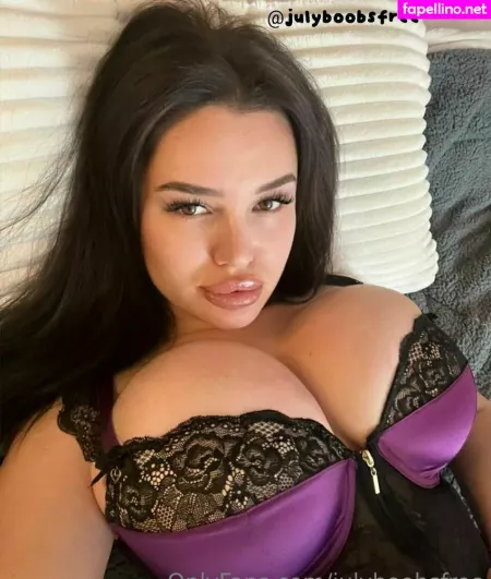 Julyboobsfree OnlyFans Thumbnail #IilmVNkwCm