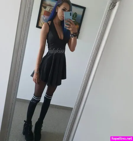 Julykiss OnlyFans Thumbnail #Lkag91UGZV