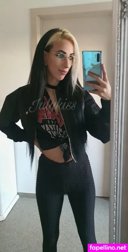 Julykiss OnlyFans Thumbnail #z1qdCMmZQA